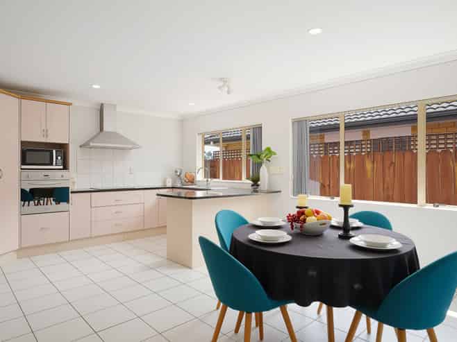 5 Alderbury Way, Henderson