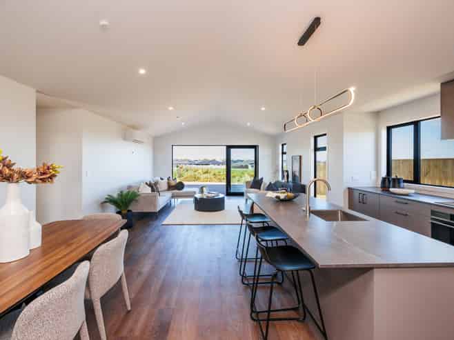 67 Atlantic Drive, Fitzherbert