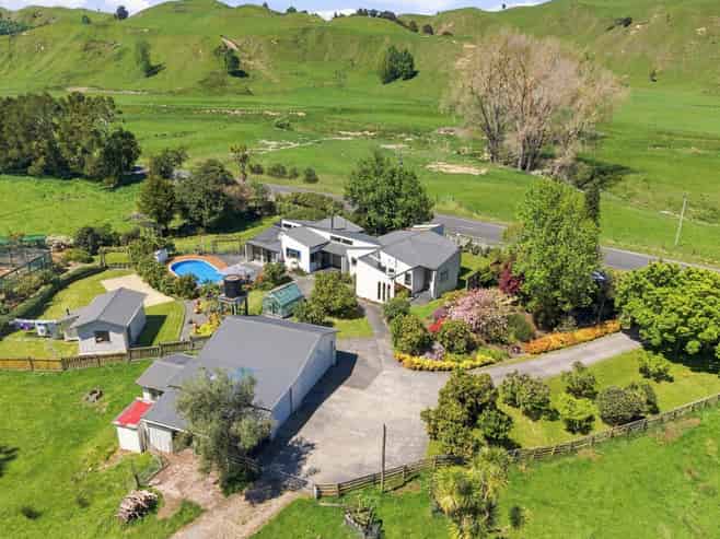 845 State Highway 4, Parikino