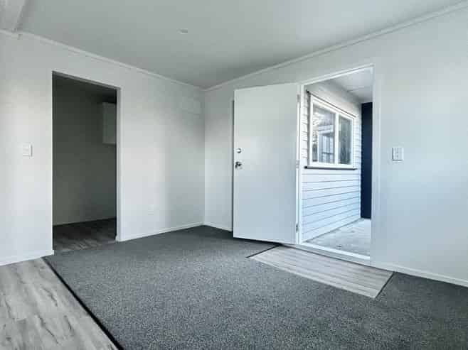 8/24 Parliament Street, Melling