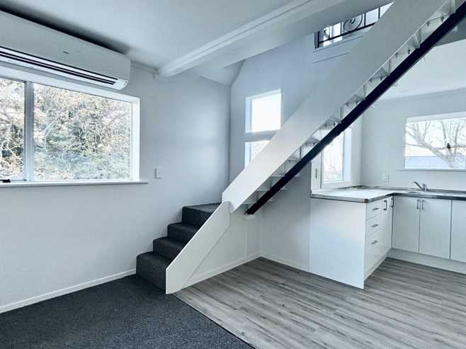 8/24 Parliament Street, Melling