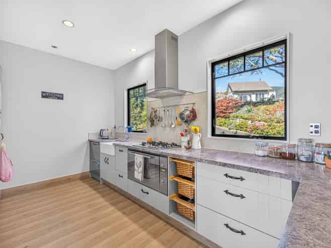7 Montebello Avenue, Stoke