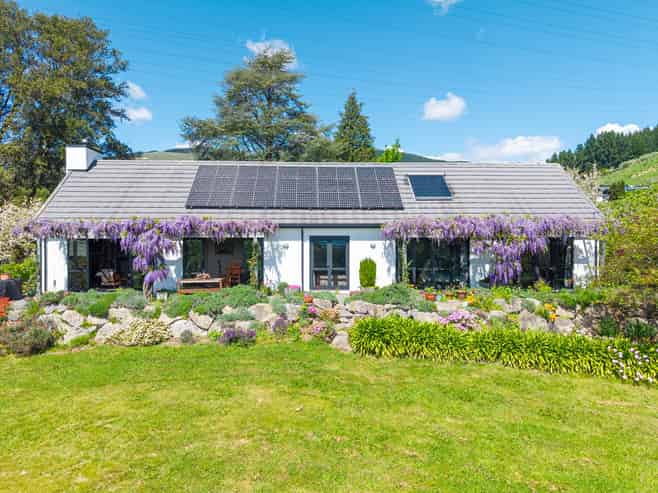 7 Montebello Avenue, Stoke