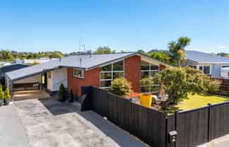 30 Kennedy Avenue, Feilding