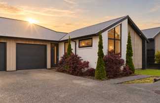 73B Houchens Road, Glenview