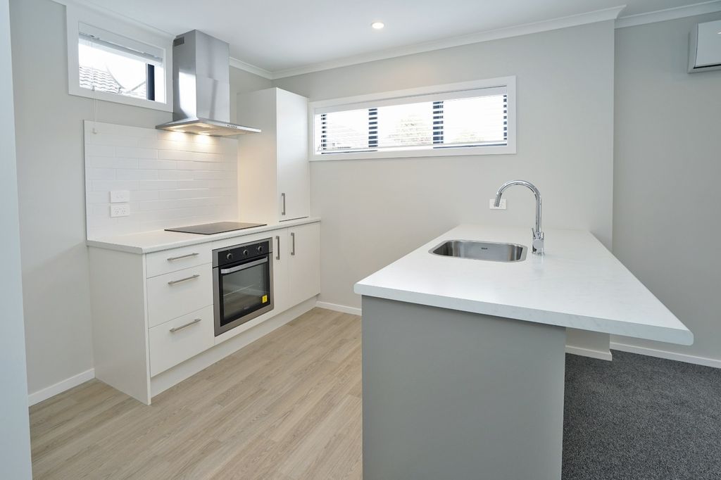 Modern Two Bedroom Home with Private Courtyard 4
