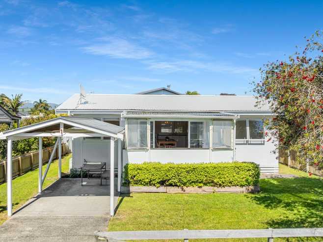 213A Sylvia Road, Whangamata