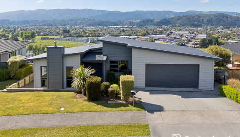 31 Riverstone Drive, Riverstone Terraces