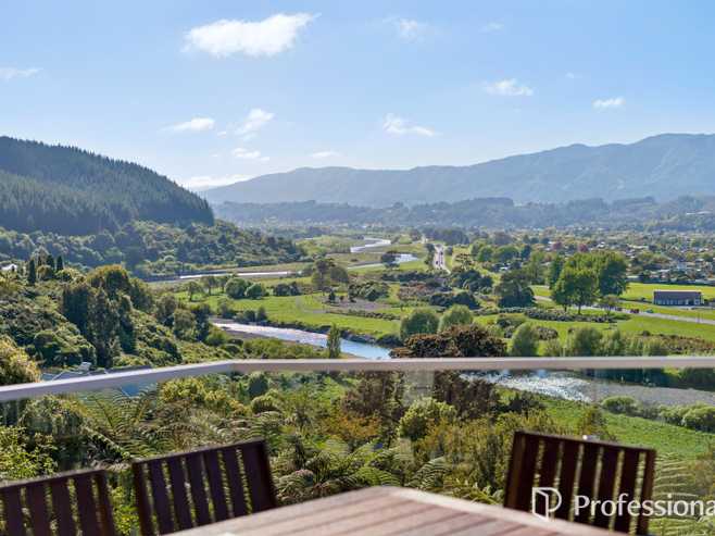 31 Riverstone Drive, Riverstone Terraces