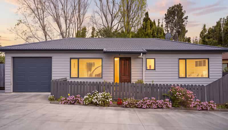 75 Kelman Road, Kelston