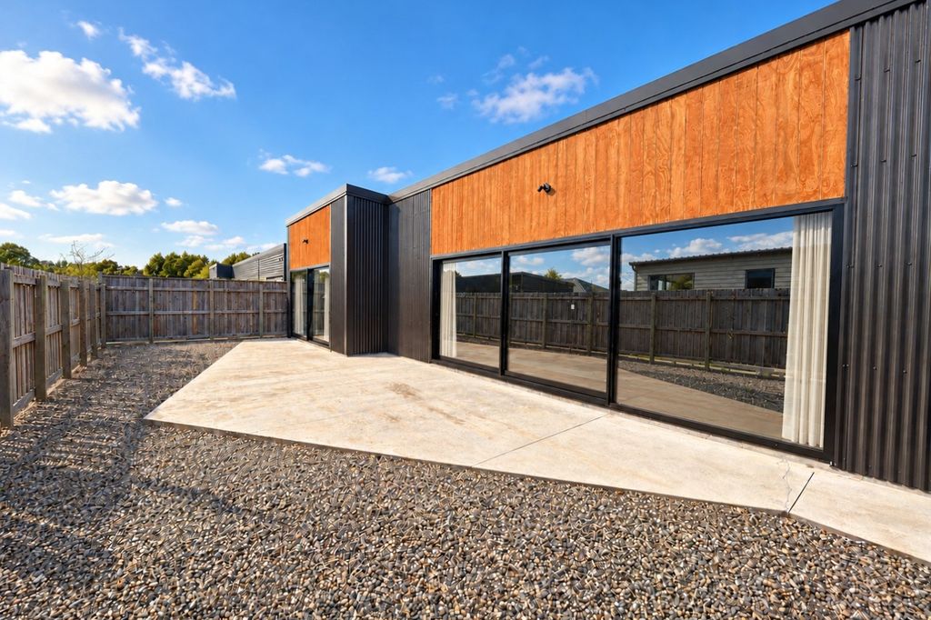 Beautifully presented low maintenance home 1