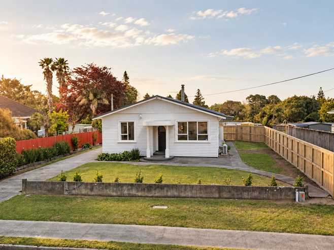 134 Seaview Road, Westown