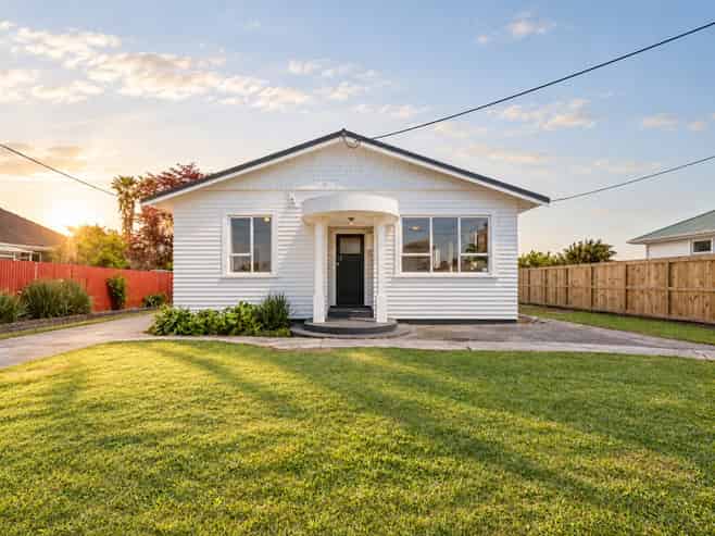 134 Seaview Road, Westown