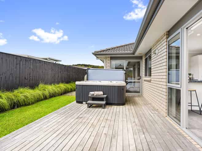 3 Sunrise Lane, MANGAWHAI HEADS