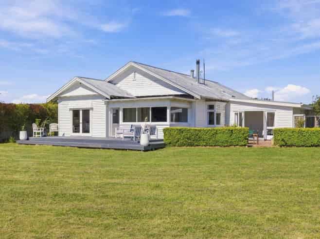 16 Ropley Street, Amberley