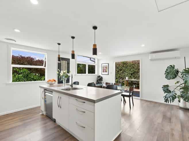 16 Ropley Street, Amberley