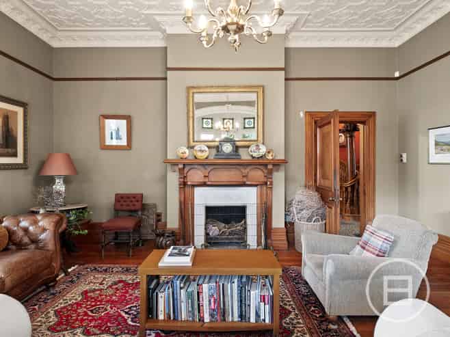 2 Fifield Street, ROSLYN