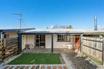 C/6 Glenroy Crescent, Springlands