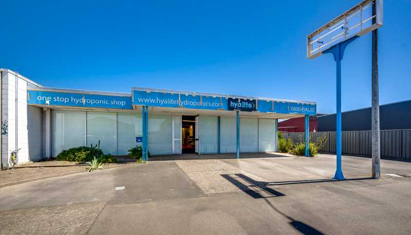 406 Eastbourne Street West, Hastings