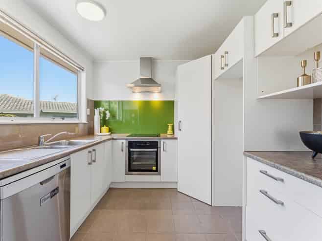 28 Felgrove Street, Glendene