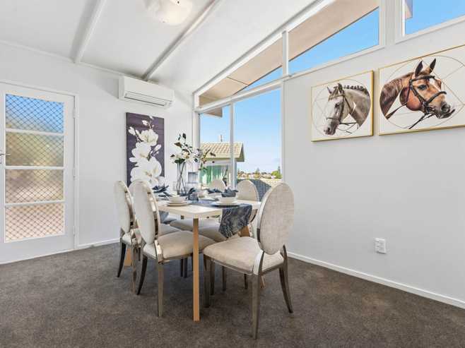 28 Felgrove Street, Glendene