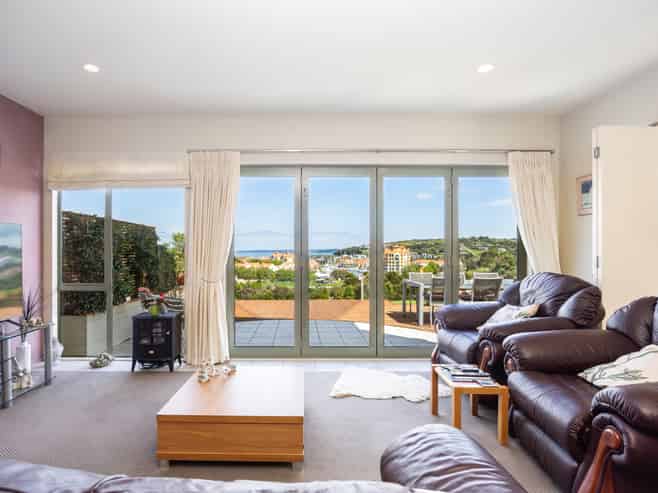 268 Alec Craig Way, Gulf Harbour