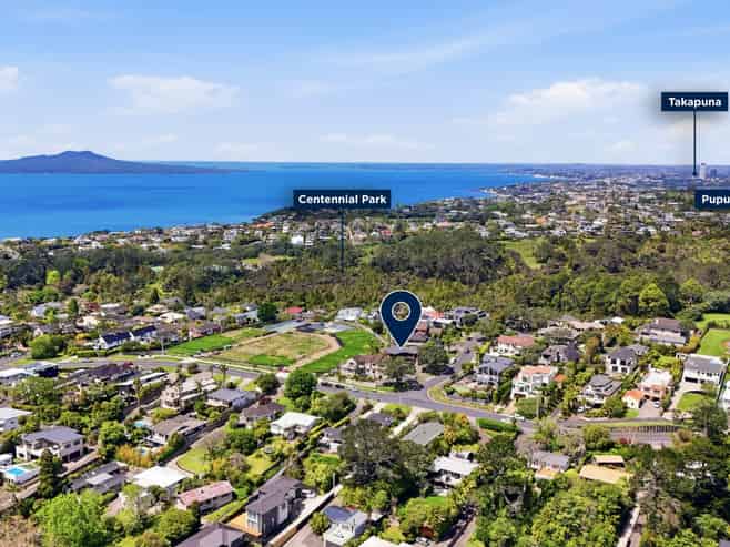 4 Centennial Place, Campbells Bay