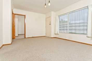 4/12 Raines Avenue, Forrest Hill