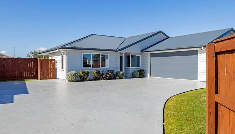 12 Austin Reid Ave, Carterton