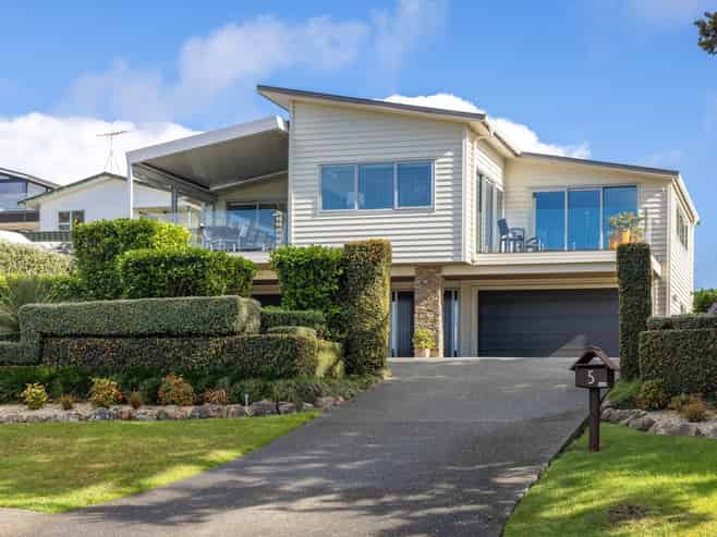5 Church Bay Road, Oneroa