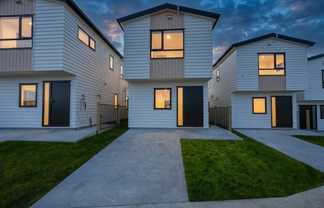 2/267 Hobsonville Road, Hobsonville