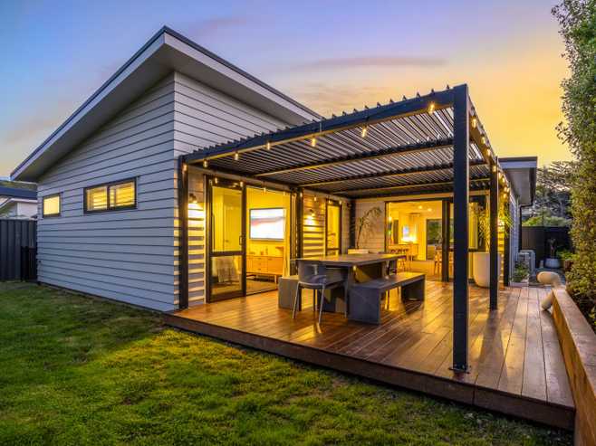 10 Pateke Drive, Porirua