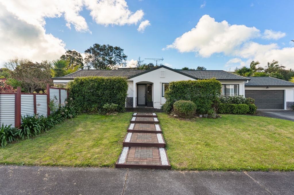Family Home in Beachlands Cul-de-sac 1