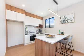 7A Hewlett Road, Massey