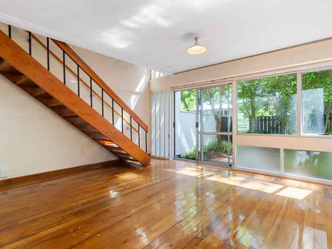 2/79 Beresford Street, Freemans Bay