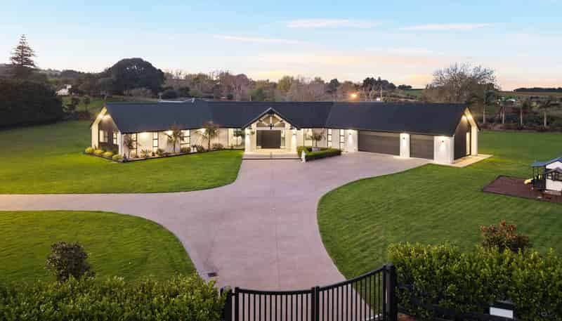 382B  Tuakau Road, Buckland
