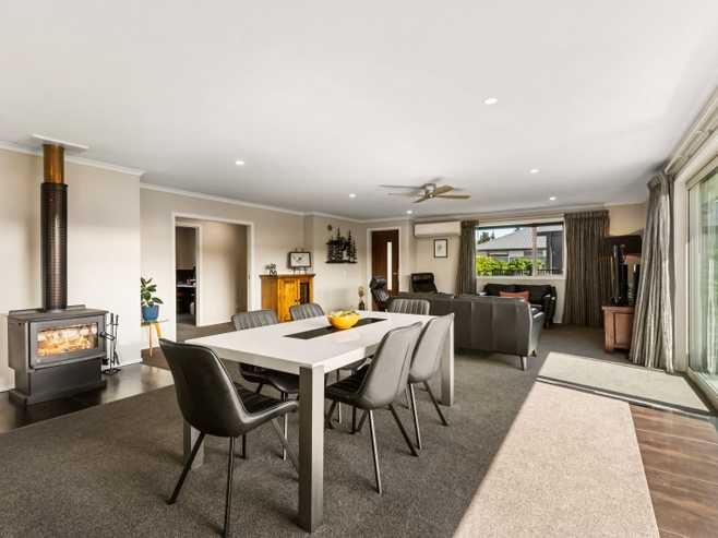 8 Brooke Place, Alexandra