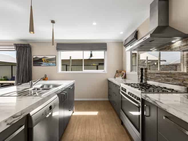 8 Brooke Place, Alexandra