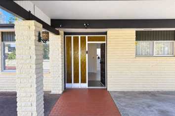 40 Girrahween Drive, Totara Vale