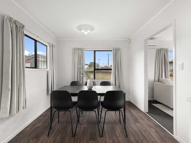 2/33 Vine Street, Mangere East