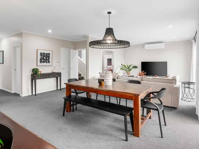 10 Johnnybro Place, Rototuna North