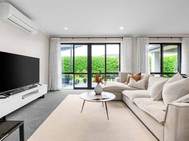 10 Johnnybro Place, Rototuna North
