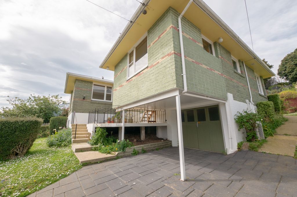 Sunny three bedroom home 1