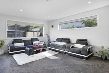 179 Mclintock Street North, Johnsonville