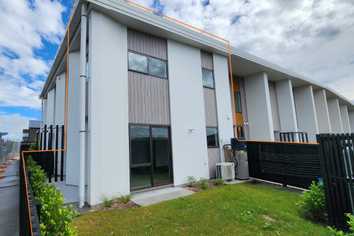 86 Glidepath Road, Hobsonville