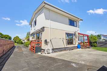 11 Treadwell Street, Springvale