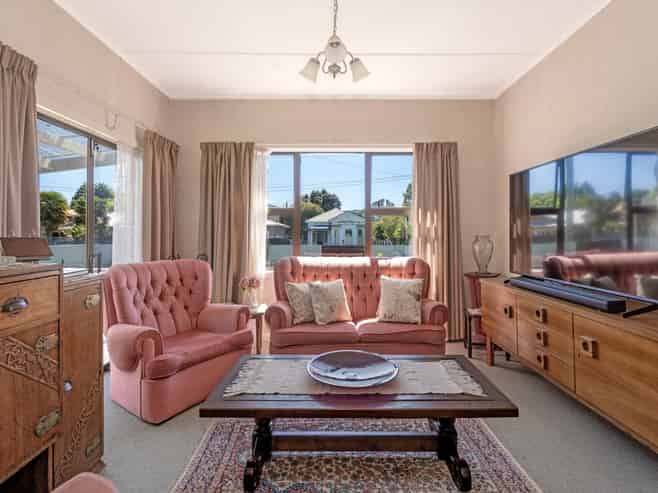 344 Aberdeen Road, Gisborne
