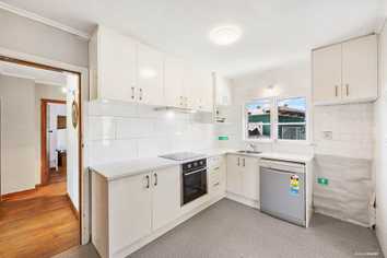 184 New Windsor Road, New Windsor