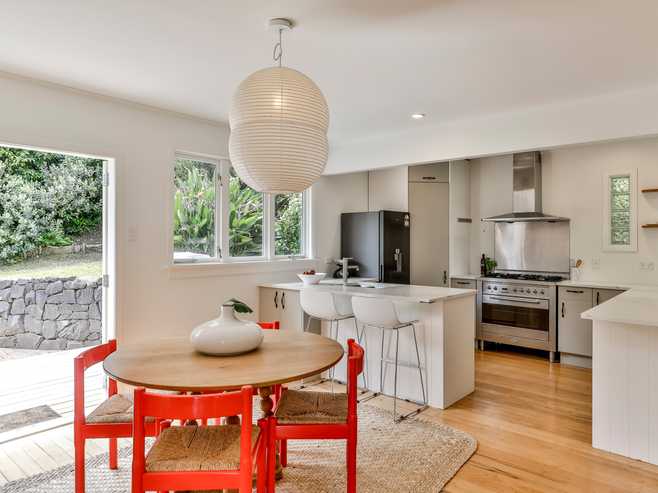 665 South Titirangi Road, Titirangi