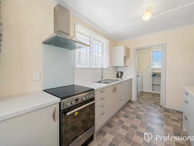 6 Hewer Crescent, Naenae